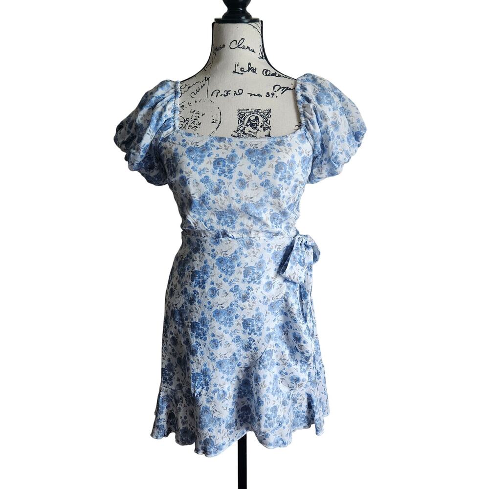 Trixxi Clothing Co Blue Floral Puff Sleeve Half Wrap Dress Sz S